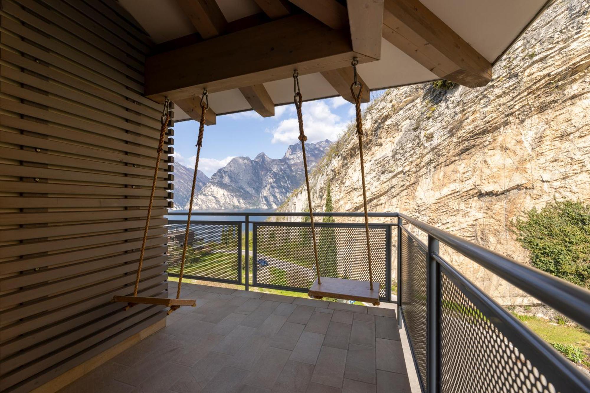 Hi Hotels Torbole - Pool & Spa Torbole Sul Garda Exterior photo