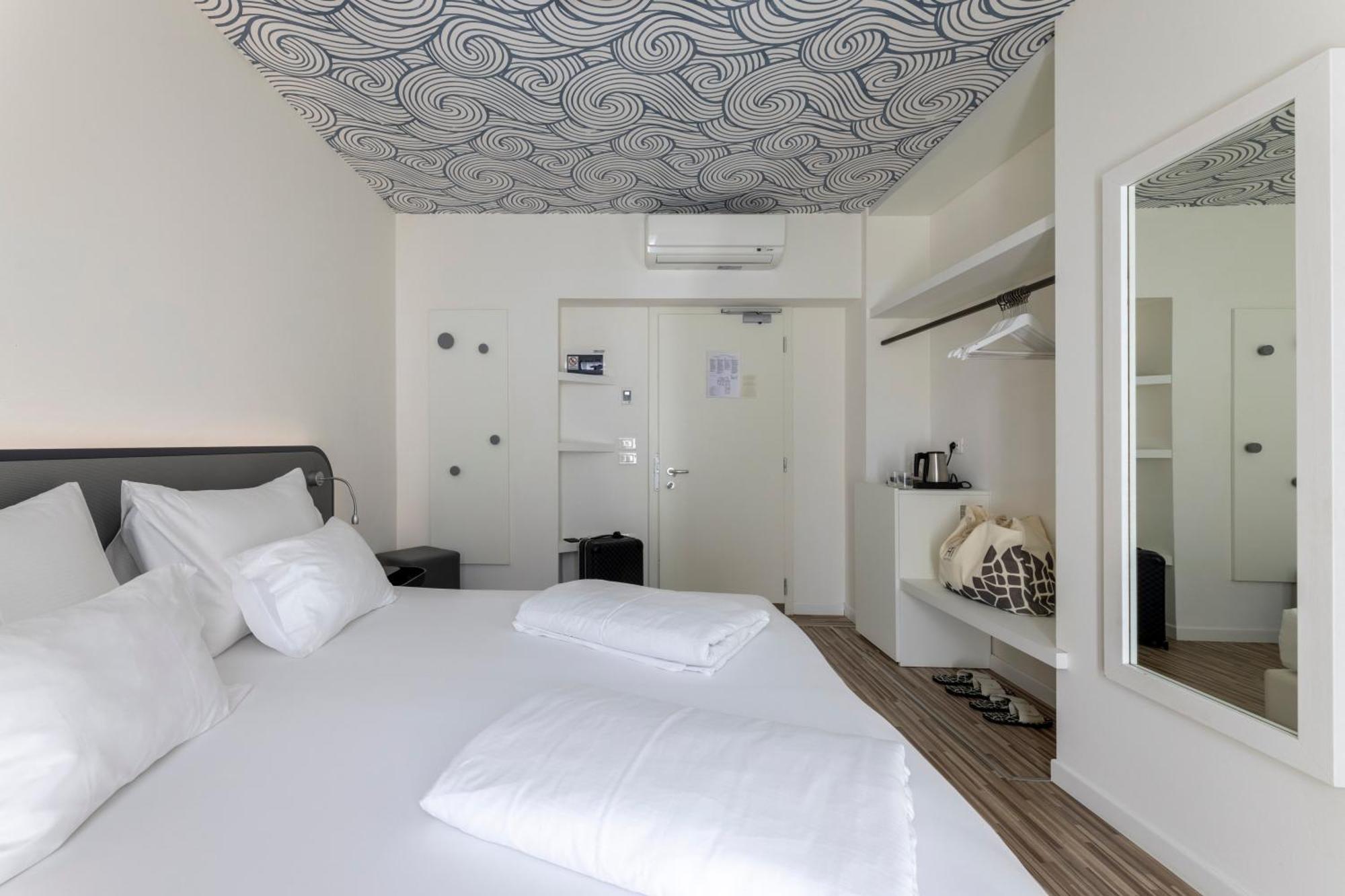 Hi Hotels Torbole - Pool & Spa Torbole Sul Garda Exterior photo